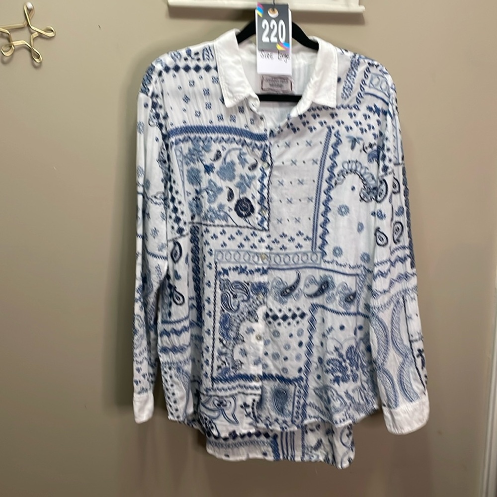 Johnny Was Vanya Schiffli oversized button down shirt Sz L